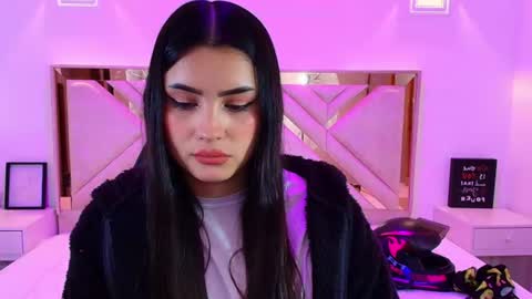 natalie  online show from 13, 7, 2026