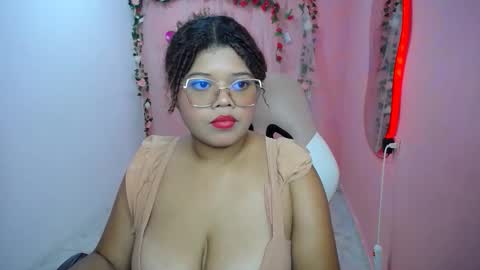 Snapshot of natalielabellex1 chatting on 9, 9, 2025 natalielabellex1 online show from 9, 9, 2025