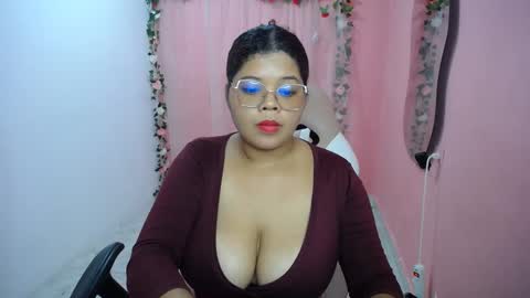 Snapshot of natalielabellex1 chatting on 19, 9, 2025 natalielabellex1 online show from 19, 9, 2025