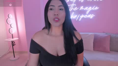 Snapshot of natalielewis_ chatting on 21, 4, 2026 Natalie Lewis online show from 21, 4, 2026