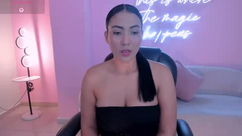 Snapshot of natalielewis_ chatting on 23, 4, 2026 Natalie Lewis online show from 23, 4, 2026