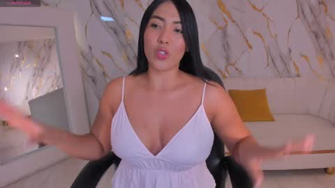 Snapshot of natalielewis_ chatting on 15, 5, 2026 Natalie Lewis online show from 15, 5, 2026