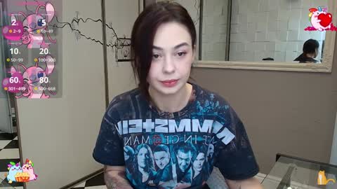 Snapshot of natalimillers chatting on 30, 12, 2024 Natali online show from 30, 12, 2024