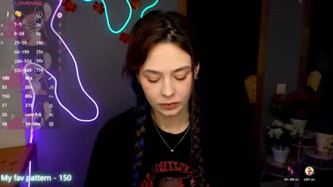 Snapshot of natalimillers chatting on 18, 11, 2025 Natali online show from 18, 11, 2025