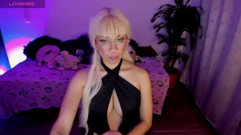 MissNatis online show from 17, 4, 2026