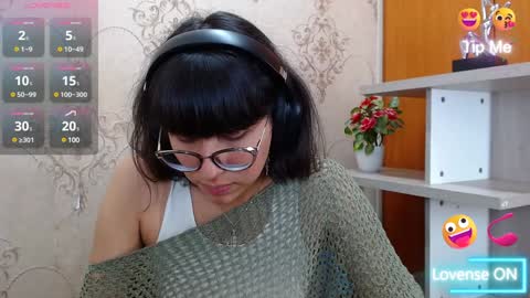 Snapshot of nataly_cloud chatting on 17, 12, 2024 N A T A L Y online show from 17, 12, 2024