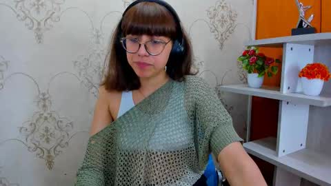 Snapshot of nataly_cloud chatting on 3, 3, 2025 N A T A L Y online show from 3, 3, 2025