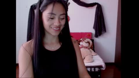 Snapshot of natalyescobar_lx chatting on 10, 3, 2025 Nataly Escobar online show from 10, 3, 2025