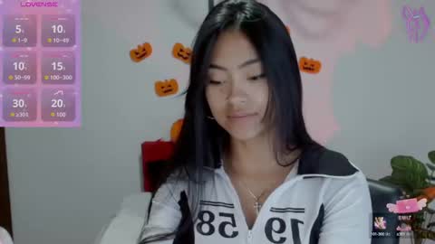 Snapshot of natalyescobar_lx chatting on 4, 10, 2025 Nataly Escobar online show from 4, 10, 2025