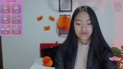 Snapshot of natalyescobar_lx chatting on 6, 10, 2025 Nataly Escobar online show from 6, 10, 2025