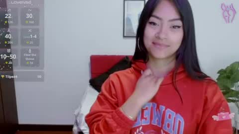 Snapshot of natalyescobar_lx chatting on 14, 11, 2025 Nataly Escobar online show from 14, 11, 2025