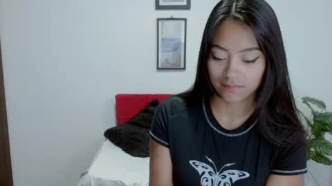 Nataly Escobar online show from 6, 1, 2026