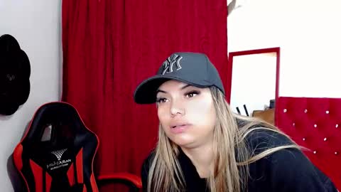 Snapshot of natasha__magics chatting on 27, 11, 2025 natasha__magics online show from 27, 11, 2025