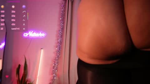 Natasha Sccott online show from 18, 4, 2026