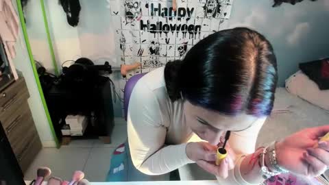 Natasha Bernett online show from 11, 10, 2025