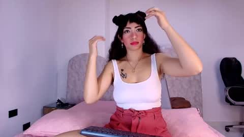 Snapshot of natasha_segura chatting on 4, 5, 2026 natasha_segura online show from 4, 5, 2026