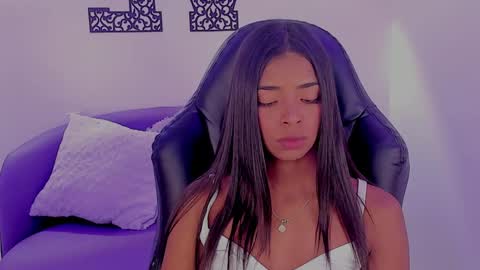 Snapshot of natasha_smith_ws chatting on 25, 1, 2025 Natasha  online show from 25, 1, 2025