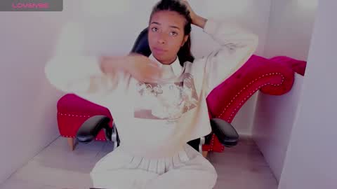Snapshot of natasha_smith_ws chatting on 14, 2, 2025 Natasha  online show from 14, 2, 2025