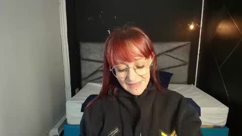 Snapshot of natashamason chatting on 14, 9, 2025 Natasha Mason online show from 14, 9, 2025