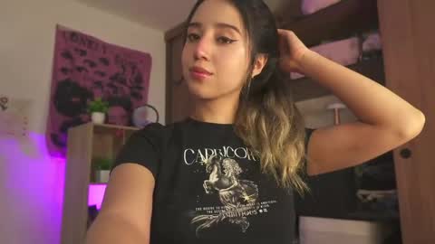 Natasha Independent model online show from 18, 3, 2026