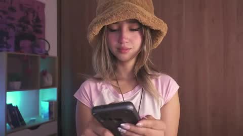 Natasha Independent model online show from 31, 3, 2026