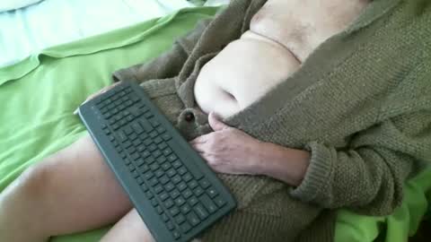 Snapshot of nate1x chatting on 8, 1, 2025 nate1x online show from 8, 1, 2025