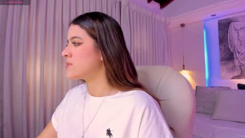 Snapshot of nathalie_rivers chatting on 20, 4, 2026 NATHALIE online show from 20, 4, 2026