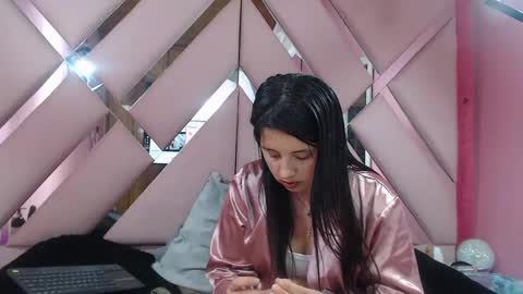 Snapshot of nathaly_sweet23 chatting on 12, 12, 2024 Nathaly sweet online show from 12, 12, 2024