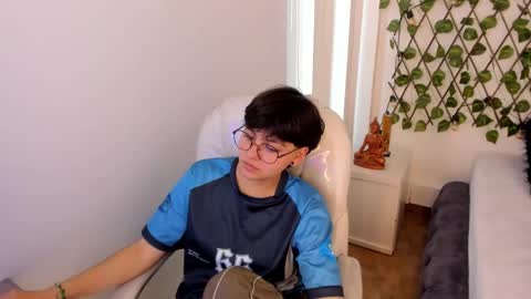 Snapshot of nathalyy_ds chatting on 2, 12, 2025 nathalyy_ds online show from 2, 12, 2025