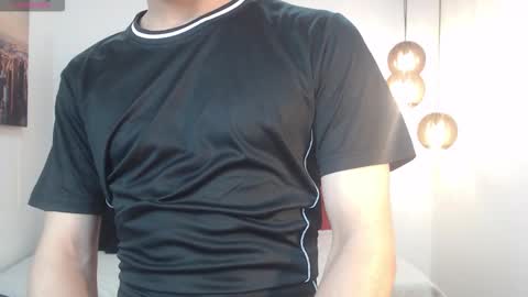 Snapshot of nathanclay chatting on 14, 11, 2025 nathanclay online show from 14, 11, 2025