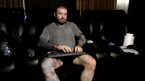 Snapshot of nathaniel_13 chatting on 17, 6, 2026 NathanielFlex online show from 17, 6, 2026