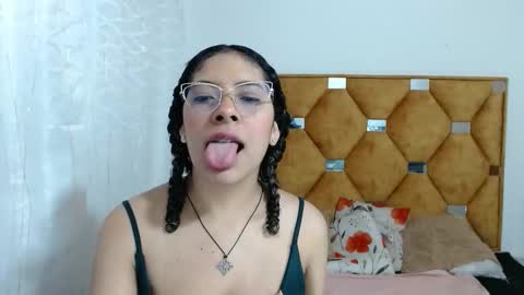nathy_voyeur online show from 16, 3, 2026