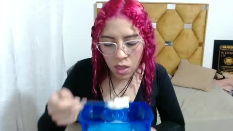 Snapshot of nathy_voyeur chatting on 27, 3, 2026 nathy_voyeur online show from 27, 3, 2026