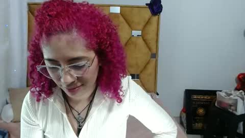 Snapshot of nathy_voyeur chatting on 6, 4, 2026 nathy_voyeur online show from 6, 4, 2026