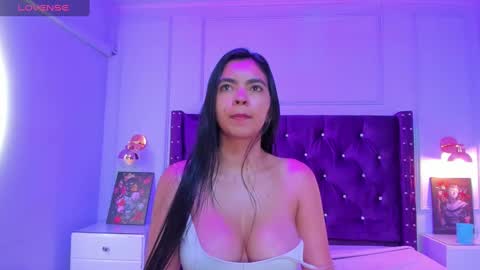 Snapshot of nathyy_garcia chatting on 11, 2, 2025 Nathyy online show from 11, 2, 2025