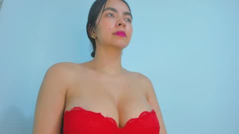 Snapshot of nathyy_garcia chatting on 19, 11, 2025 Nathyy online show from 19, 11, 2025