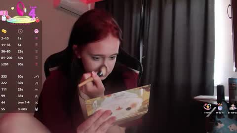 Snapshot of natsuki2005 chatting on 16, 9, 2025 natsuki2005 online show from 16, 9, 2025