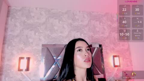 Snapshot of natt_collins chatting on 4, 12, 2025 Natalia online show from 4, 12, 2025