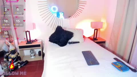 andrea Instagram..natta smithh online show from 12, 2, 2025