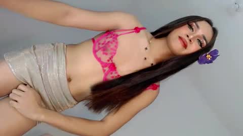 Snapshot of nattayah chatting on 19, 5, 2026 Nathalie smith online show from 19, 5, 2026
