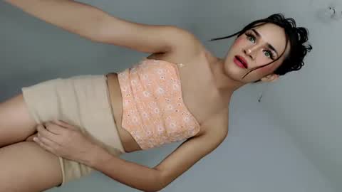 Nathalie smith online show from 22, 6, 2026