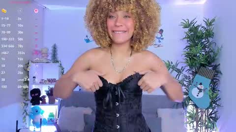 Snapshot of natty_romanof_1 chatting on 16, 12, 2025 natty online show from 16, 12, 2025