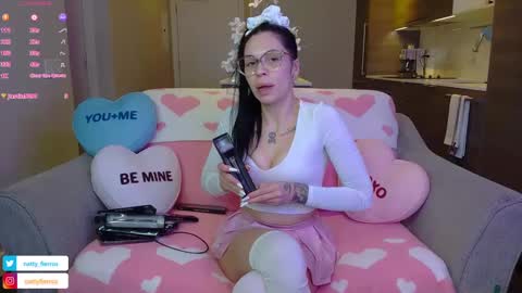 NATTY FIERROS online show from 21, 1, 2025