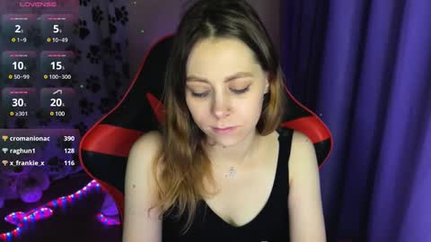 natural_babe666 online show from 15, 12, 2024