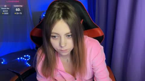 natural_babe666 online show from 11, 3, 2025