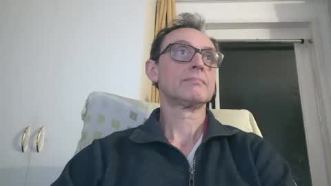 Snapshot of naturista25 chatting on 17, 12, 2025 naturista25 online show from 17, 12, 2025