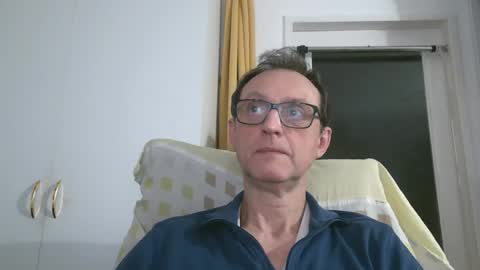 Snapshot of naturista25 chatting on 18, 12, 2025 naturista25 online show from 18, 12, 2025