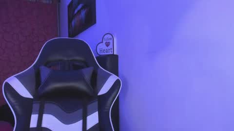 Snapshot of naty__mature_ chatting on 8, 9, 2025 Nataly online show from 8, 9, 2025