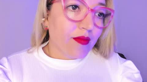 Snapshot of naty__mature_ chatting on 2, 11, 2025 Nataly online show from 2, 11, 2025