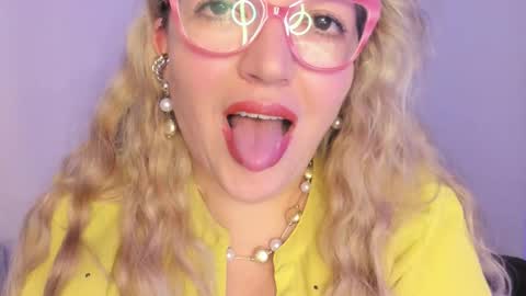 Snapshot of naty__mature_ chatting on 16, 12, 2025 Nataly online show from 16, 12, 2025